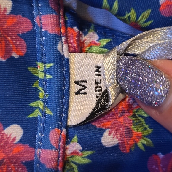 New Repreve Ecotec UPF 50+ Blue Floral Print Collared Quarter Zip Top - Picture 3 of 10